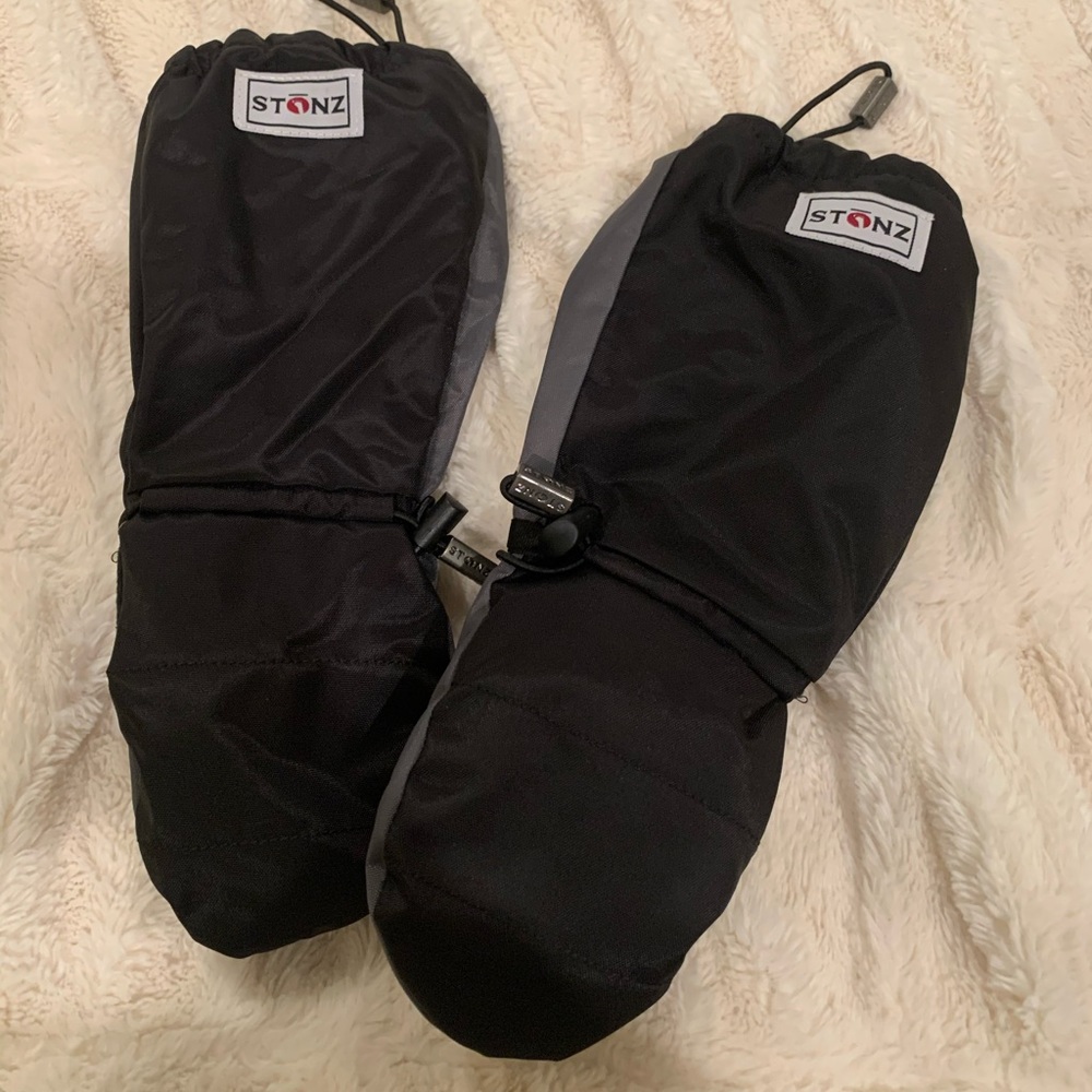 Waterproof mittens